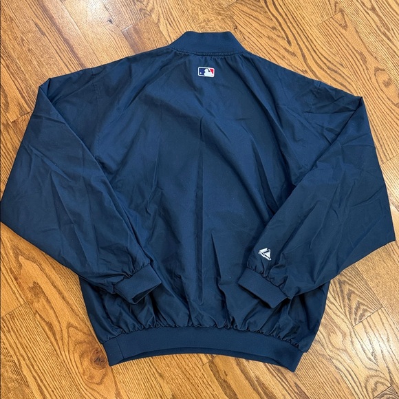 New York Yankees Majestic Windbreaker Jacket. Size Large. Like New Condition. - Picture 11 of 15